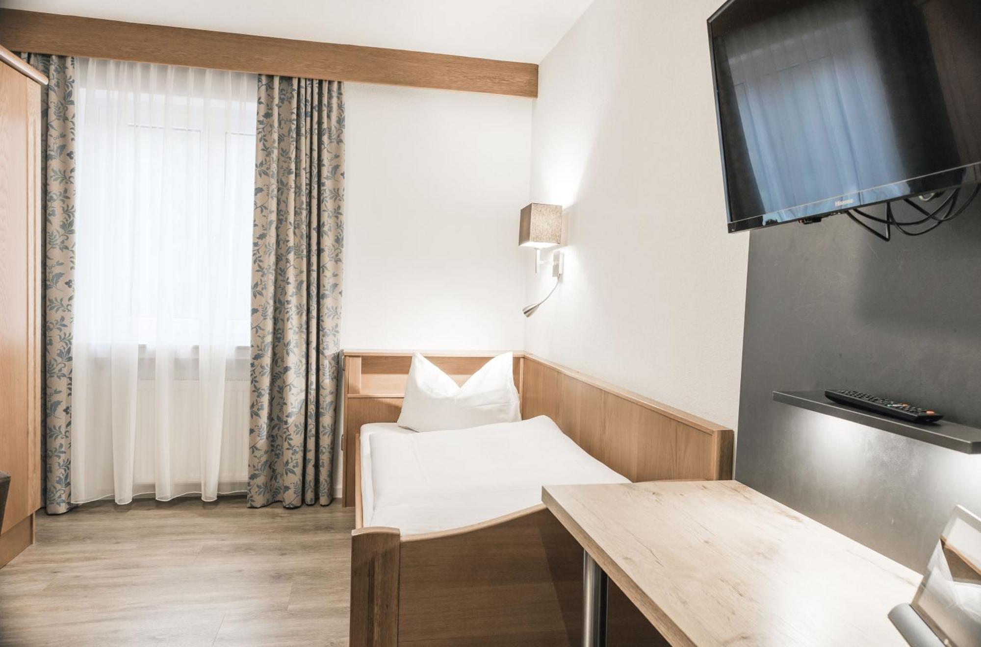 Landhotel Waldeck Fremdingen Bagian luar foto